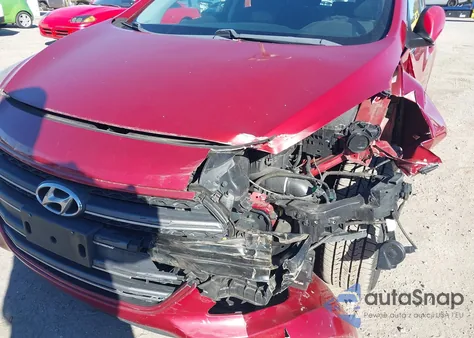 2017 Hyundai Elantra Gt z USA, uszkodzony, nr VIN KMHD35LH1HU382501